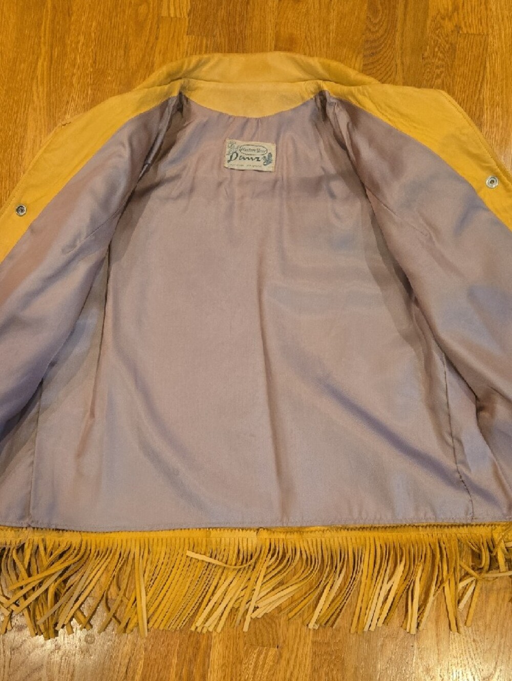 Vintage Danzy Tan Suede Western Jacket with Multicolor Beadwork - Picture 8 of 10